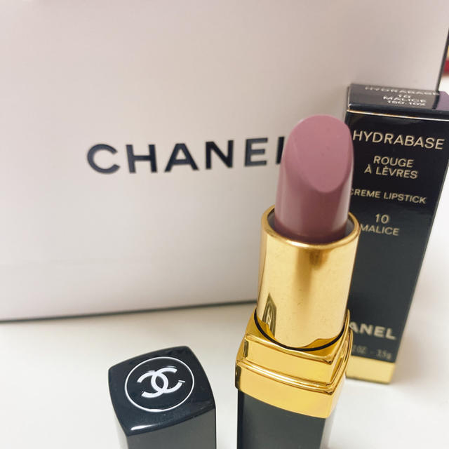 CHANEL(シャネル)の【新品】CHANEL 口紅 コスメ/美容のベースメイク/化粧品(口紅)の商品写真