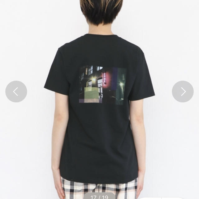 KBF(ケービーエフ)のBACKグラフィックTシャツ レディースのトップス(Tシャツ(半袖/袖なし))の商品写真