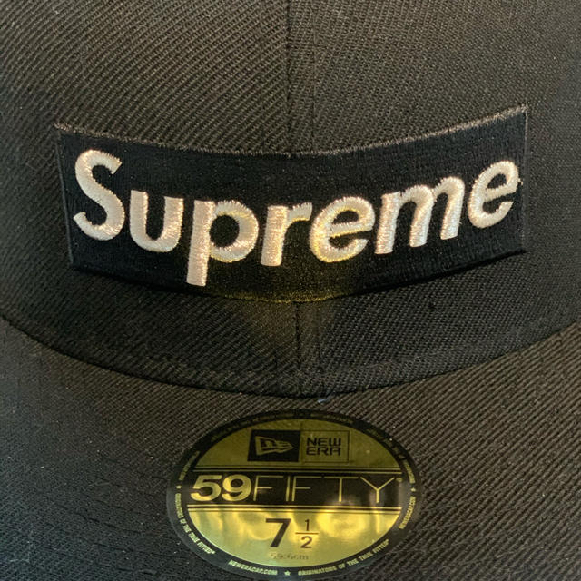 Supreme(シュプリーム)の【本日限定】supreme Metallic Box Logo New Era  メンズの帽子(キャップ)の商品写真