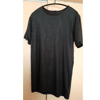 ペイズリー柄　黒Tシャツ　Lサイズ(Tシャツ/カットソー(半袖/袖なし))