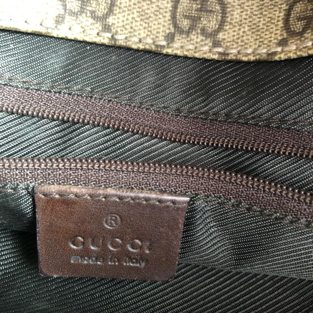 Gucci(グッチ)の【値下げ中】GUCCI トートバッグ　A4サイズ　男女兼用　希少　 レディースのバッグ(トートバッグ)の商品写真