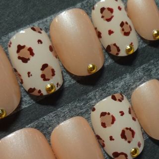 パールベージュ×レオパードネイル(つけ爪/ネイルチップ)