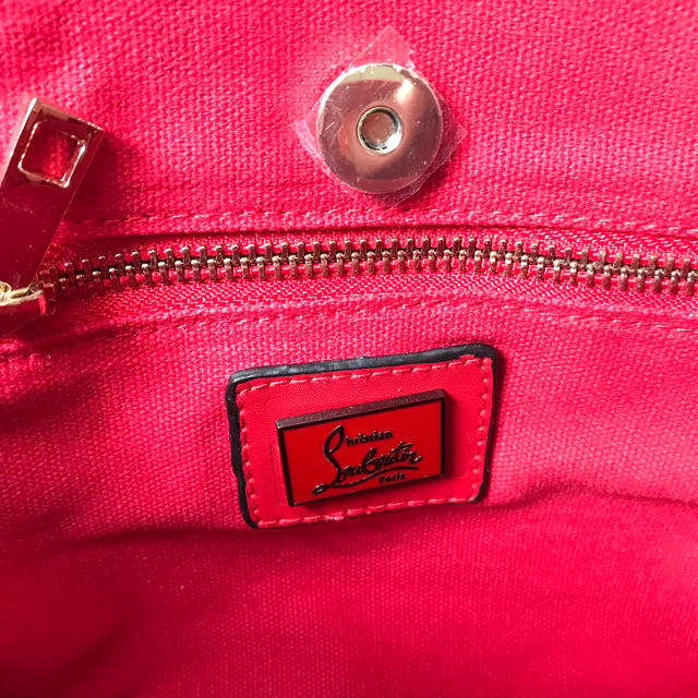 Christian Louboutin(クリスチャンルブタン)の新品未使用✨ルブタン　ノベルティーbag レディースのバッグ(トートバッグ)の商品写真