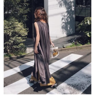 アメリヴィンテージ(Ameri VINTAGE)のyuuu’@i様専用　BACK PLEATS KITE DRESS(ロングワンピース/マキシワンピース)