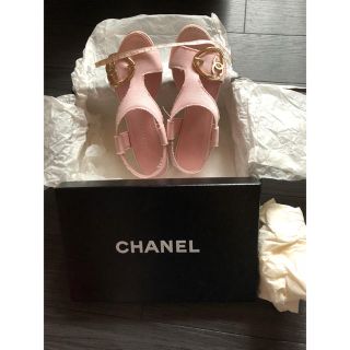 シャネル(CHANEL)のCHANEL ピンクデニムサンダル(サンダル)