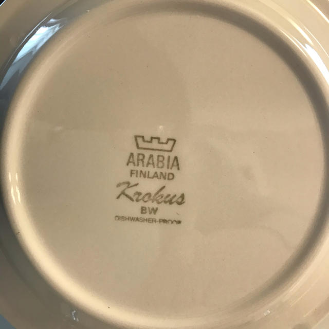 ARABIA(アラビア)のアラビア　クロッカス krokus  プレート2枚 インテリア/住まい/日用品のキッチン/食器(食器)の商品写真