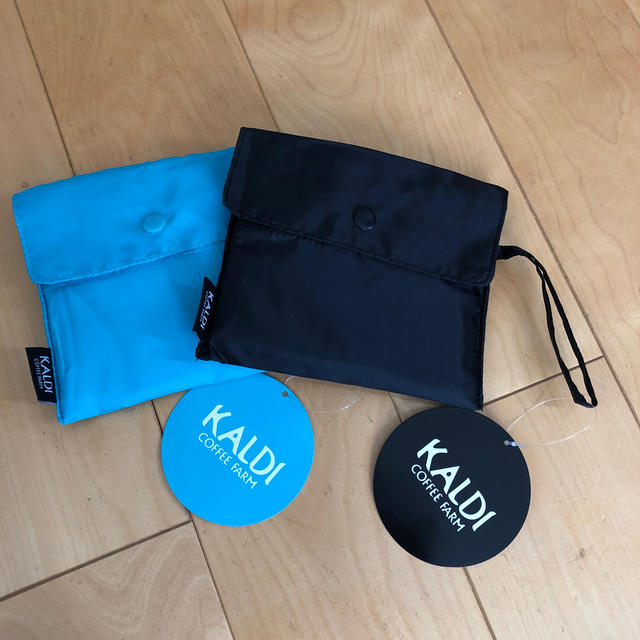 KALDI(カルディ)の☆カルディ☆黒＆ブルー レディースのバッグ(エコバッグ)の商品写真