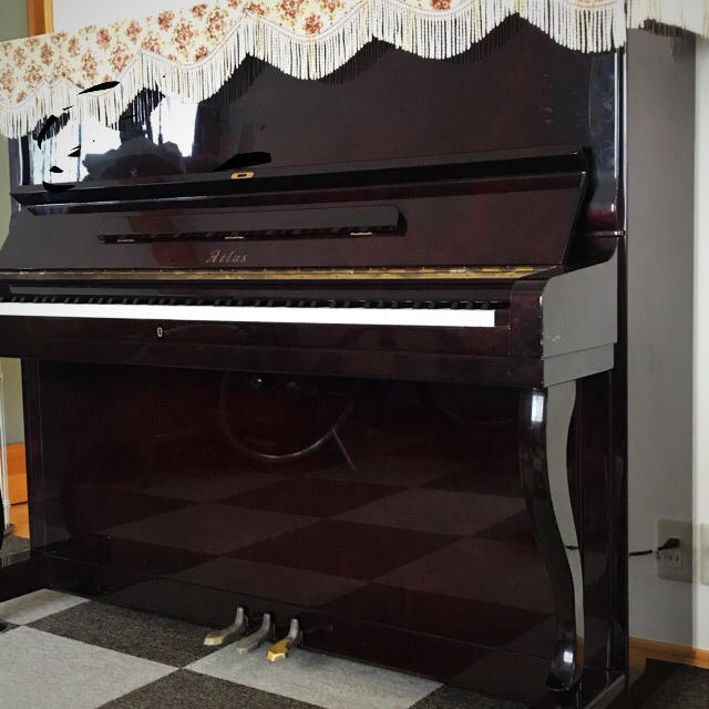 アップライトピアノ　アトラスA55M 楽器の鍵盤楽器(ピアノ)の商品写真
