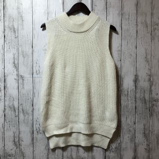 マウジー(moussy)のmoussy♡ニットノースリーブ♡ホワイト(タンクトップ)