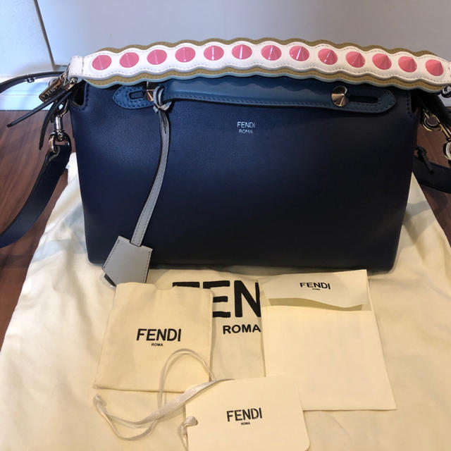 保障できる FENDI とストラップフォーユー 本物！ バイザウェイ 31万