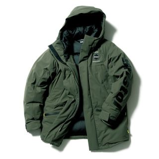 F.C.R.B. - ☆値段交渉OK☆FCRB TOUR PADDED PARKA☆パープルの通販｜ラクマ