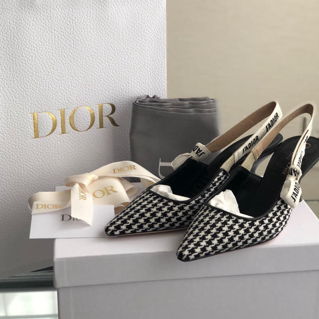 Dior(ディオール)のご専用です。未使用 dior スリングバッグ 千鳥格子 レディースの靴/シューズ(ハイヒール/パンプス)の商品写真