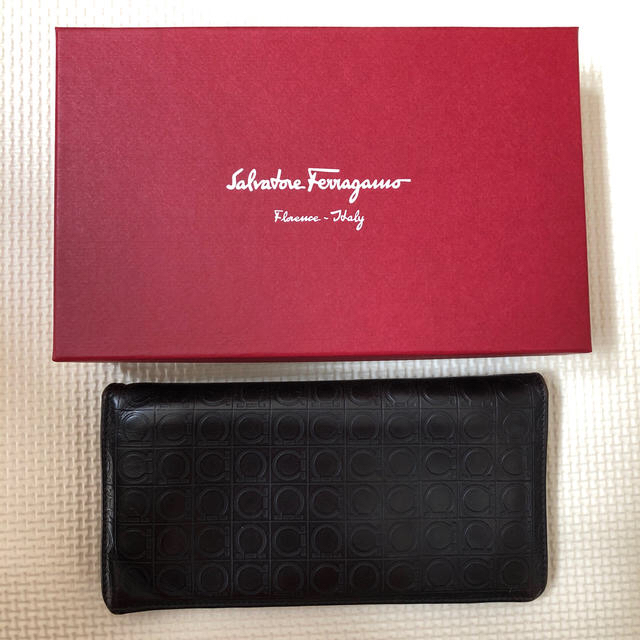 Salvatore Ferragamo(サルヴァトーレフェラガモ)のフェラガモ財布 メンズのファッション小物(長財布)の商品写真