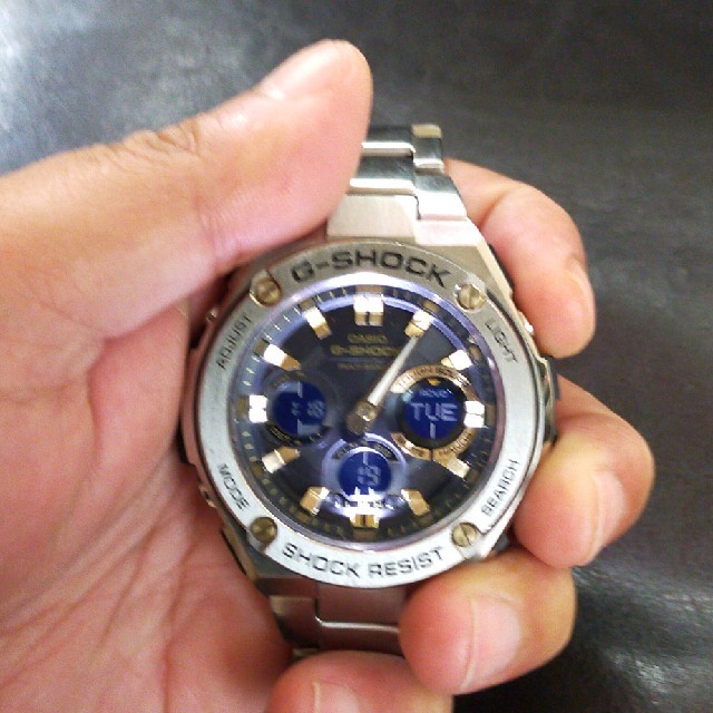 G-SHOCK(ジーショック)の専用。カシオGｰSHOCKタフソーラー腕時計 メンズの時計(腕時計(アナログ))の商品写真