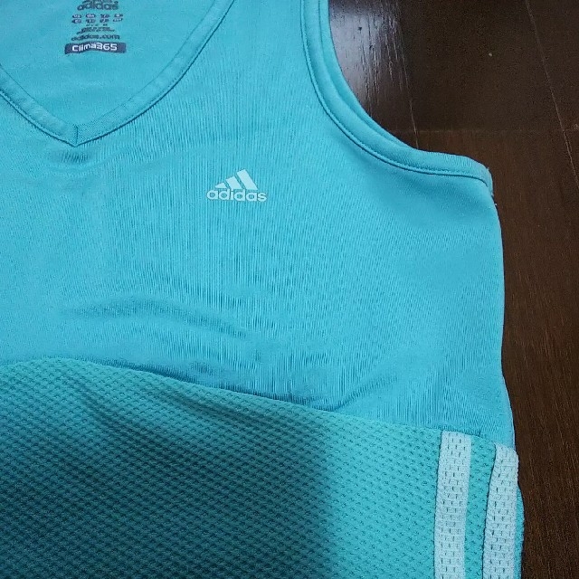 adidas(アディダス)のアディダス  タンクトップ レディースのトップス(タンクトップ)の商品写真