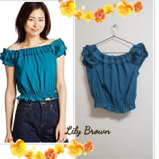 リリーブラウン(Lily Brown)のLily Brown★プリーツモチーフオフショルトップス(カットソー(半袖/袖なし))