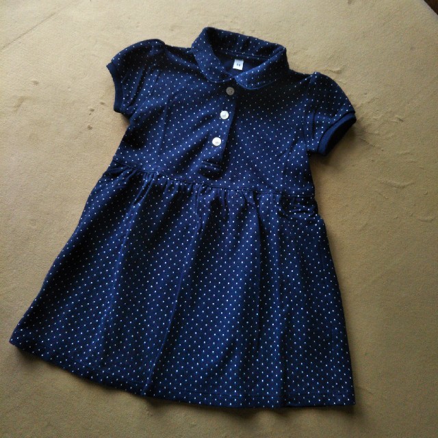 MUJI (無印良品)(ムジルシリョウヒン)のドットワンピース90 キッズ/ベビー/マタニティのキッズ服女の子用(90cm~)(ワンピース)の商品写真