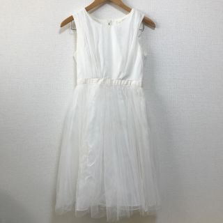 エメ(AIMER)のAIMER ドレス　白　結婚式　二次会　袖なし(ウェディングドレス)