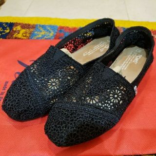 トムズ(TOMS)のTOMS shoes  7 lace 　レース　透ける 　スニーカー(スニーカー)