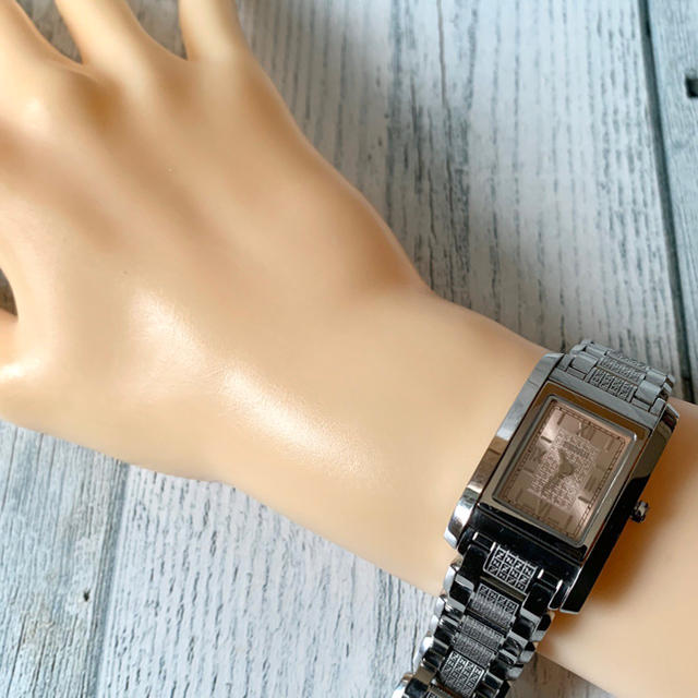 FENDI 7600L ループ ズッカ柄の通販 by soga's shop｜フェンディならラクマ - FENDI フェンディ 腕時計 最安値人気