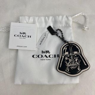 コーチ(COACH)の訳あり未使用　キーホルダー　コーチ　スターウォーズ　コラボ　ダースベイダー(キーホルダー)