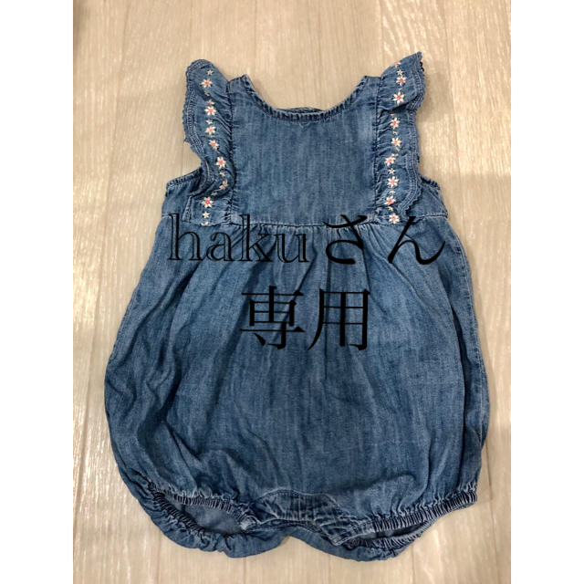 babyGAP(ベビーギャップ)のGAP デニムロンパース キッズ/ベビー/マタニティのベビー服(~85cm)(ロンパース)の商品写真