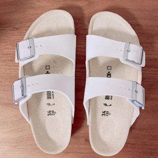 ビルケンシュトック(BIRKENSTOCK)のビルケンシュトック アリゾナ サンダル　34 新品未使用(サンダル)