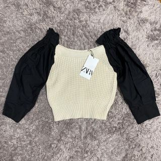 ザラ(ZARA)のコントラストディテール入りセーター(カットソー(半袖/袖なし))