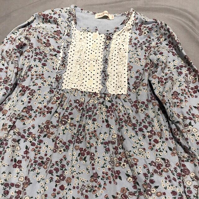 KP(ニットプランナー)の美品　KP ニットプランナー　花柄ワンピース　120 キッズ/ベビー/マタニティのキッズ服女の子用(90cm~)(ワンピース)の商品写真