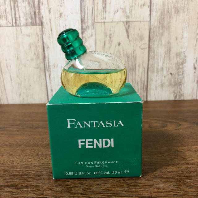 FENDI(フェンディ)のフェンディ　ファンタジア　オードトワレ25ml コスメ/美容の香水(香水(女性用))の商品写真