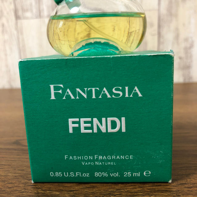 FENDI(フェンディ)のフェンディ　ファンタジア　オードトワレ25ml コスメ/美容の香水(香水(女性用))の商品写真