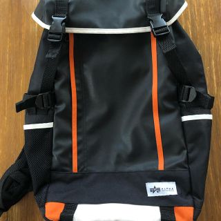 アルファインダストリーズ(ALPHA INDUSTRIES)のALPHA INDUSTRIES リュック 大容量 22L Amazon限定(バッグパック/リュック)