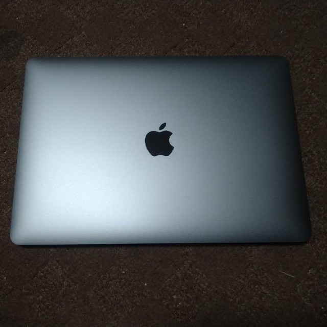 オマケ付き Macbook Air2020 256GB core i3 8GB