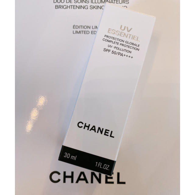 CHANEL(シャネル)のCHANEL♡UVエサンシエルコンプリート/新品未開封 コスメ/美容のボディケア(日焼け止め/サンオイル)の商品写真