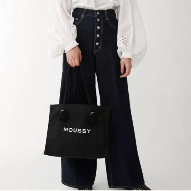 moussy(マウジー)のブラック♡MOUSSYキャンバストートバッグ♡ショッパー型トートバック♡新品 レディースのバッグ(トートバッグ)の商品写真