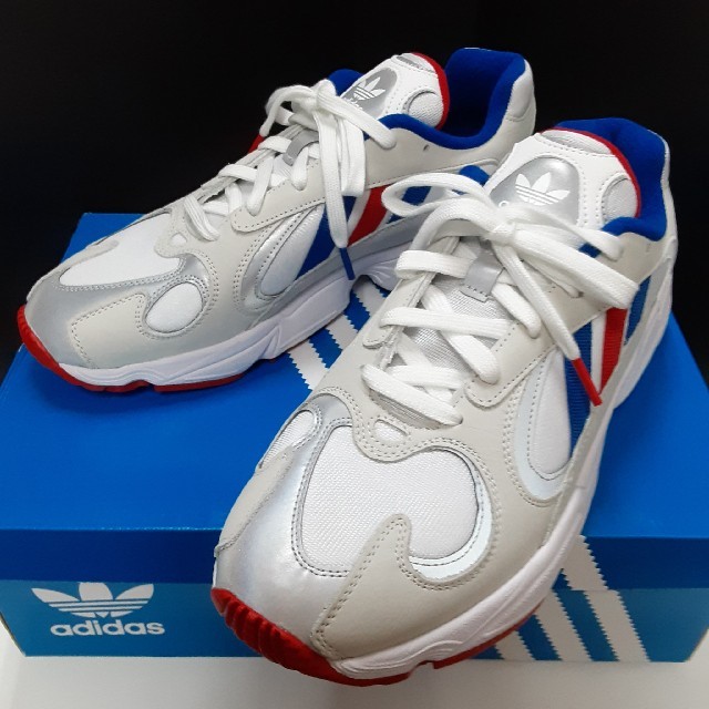 adidas(アディダス)の最値定価17280円!新品!アトモス×アディダス ヤング-1 スニーカー28.5 メンズの靴/シューズ(スニーカー)の商品写真