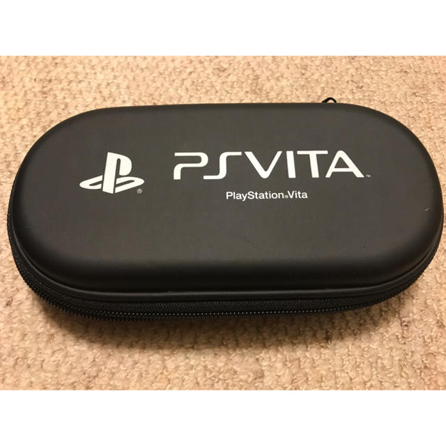 ps vita Wi-Fi 付属品完備　8GBメモリーカード付き　ケース付き 2