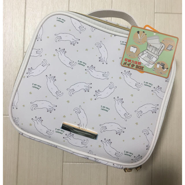 しまむら(シマムラ)の【新品】 メイクBOX メイクポーチ  ねこ 柄バニティ しまむらメイクBOX コスメ/美容のメイク道具/ケアグッズ(メイクボックス)の商品写真