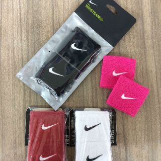 ナイキ(NIKE)の新品/送料無料/ナイキ/リストバンド/2個入/サッカー/バスケ/テニス/汗止め(その他)