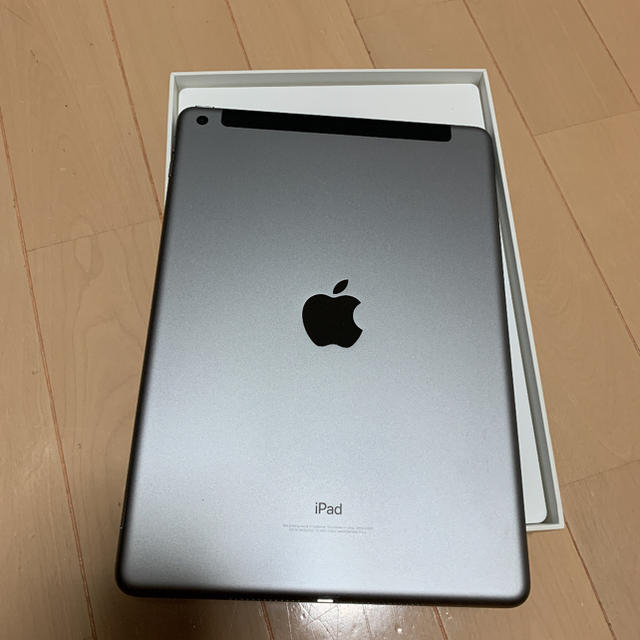 売れ筋の iPad 第5世代 128GB スペースグレイ Wi-Fi + Cellular