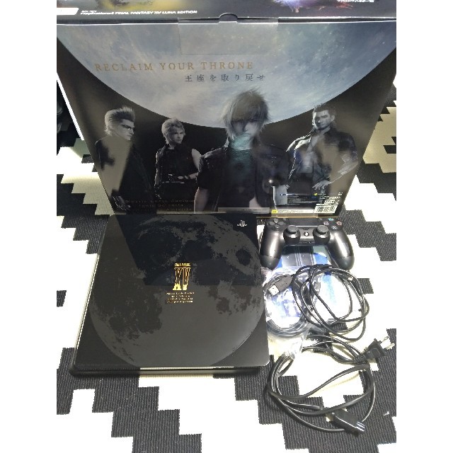 SONY(ソニー)のPS4 FF15  LUNA EDITION エンタメ/ホビーのゲームソフト/ゲーム機本体(家庭用ゲーム機本体)の商品写真