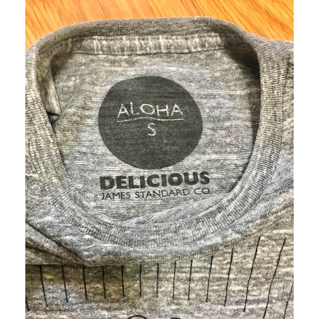 Ron Herman(ロンハーマン)のHawaii  ハワイ限定　Delicious cafe  Tシャツ グレー   レディースのトップス(Tシャツ(半袖/袖なし))の商品写真