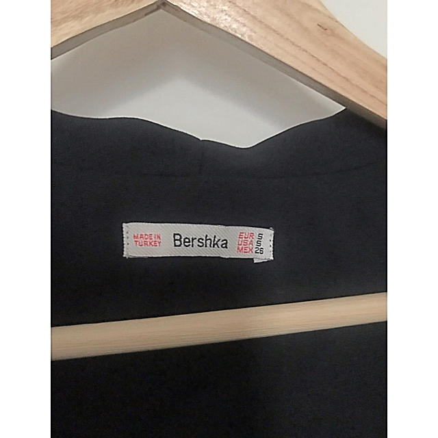 Bershka(ベルシュカ)のBershka   ベルシュカ　ロングコート　シースルージャケット　ブラック　S レディースのジャケット/アウター(ロングコート)の商品写真