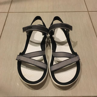 クロックス(crocs)のSwiftwater Webbing Sandal/クロックス(サンダル)