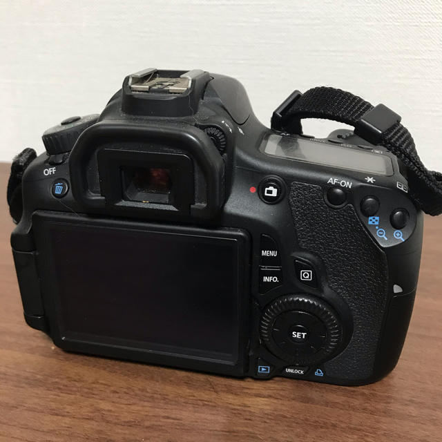 Canon(キヤノン)のCANON EOS 60D ボディ スマホ/家電/カメラのカメラ(デジタル一眼)の商品写真