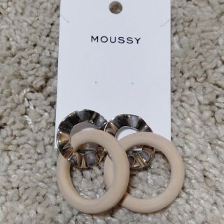 マウジー(moussy)のMOUSSY新品未使用ウッドリングピアス(ピアス)