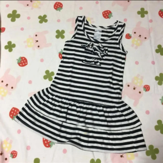 babyGAP(ベビーギャップ)のbabyGap☆ボーダー☆白黒☆ワンピース☆110 キッズ/ベビー/マタニティのキッズ服女の子用(90cm~)(ワンピース)の商品写真