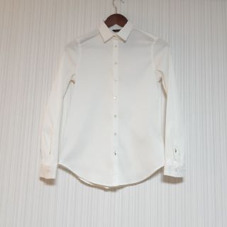 マッシモデュッティ(Massimo Dutti)の【新品】Massimo Dutti Yシャツ 白シャツ レディース 長袖(シャツ/ブラウス(長袖/七分))