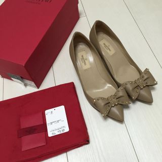 ヴァレンティノガラヴァーニ(valentino garavani)のVALENTINO スタッズパンプス(ハイヒール/パンプス)