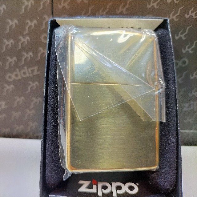 ZIPPO ウィンディ  新品未開封 ブラス メンズのファッション小物(タバコグッズ)の商品写真